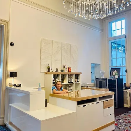 Nuit Celeste Bed & Breakfast